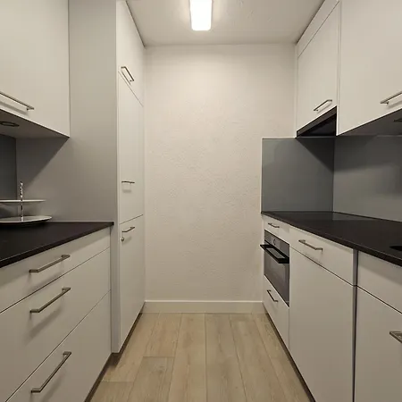 Alpengarten 1. Og סאס פה